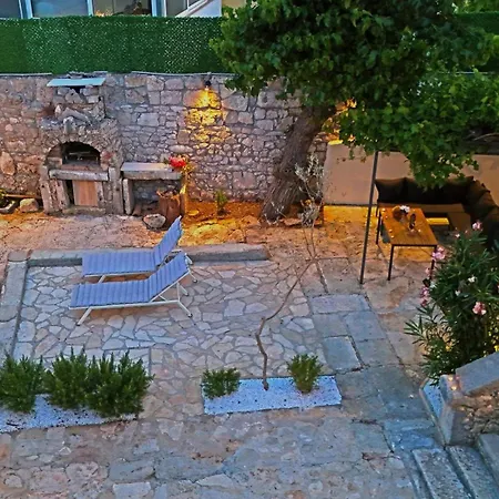 Дом отдыха House Vento With Private Backyard