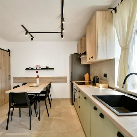 House Vento With Private Backyard Hébergement de vacances *