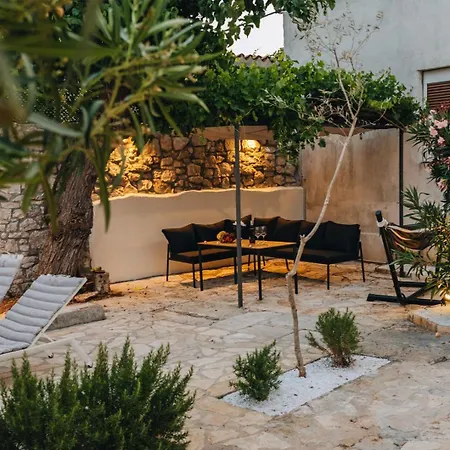 House Vento With Private Backyard Vakantiehuis *